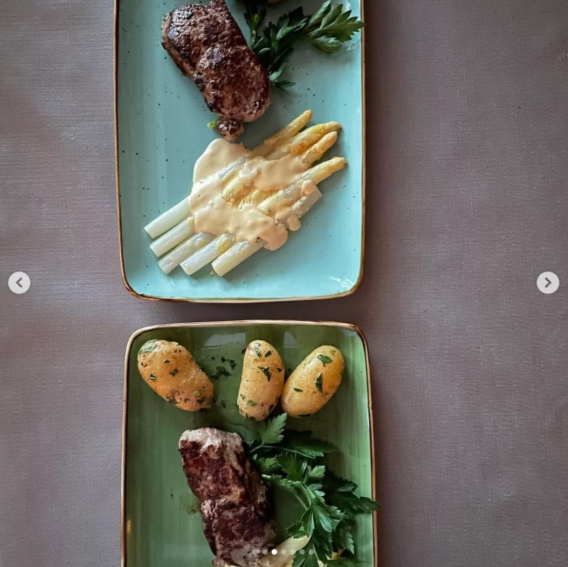 Gegrilltes Steak mit Spargel und Rosmarinkartoffeln